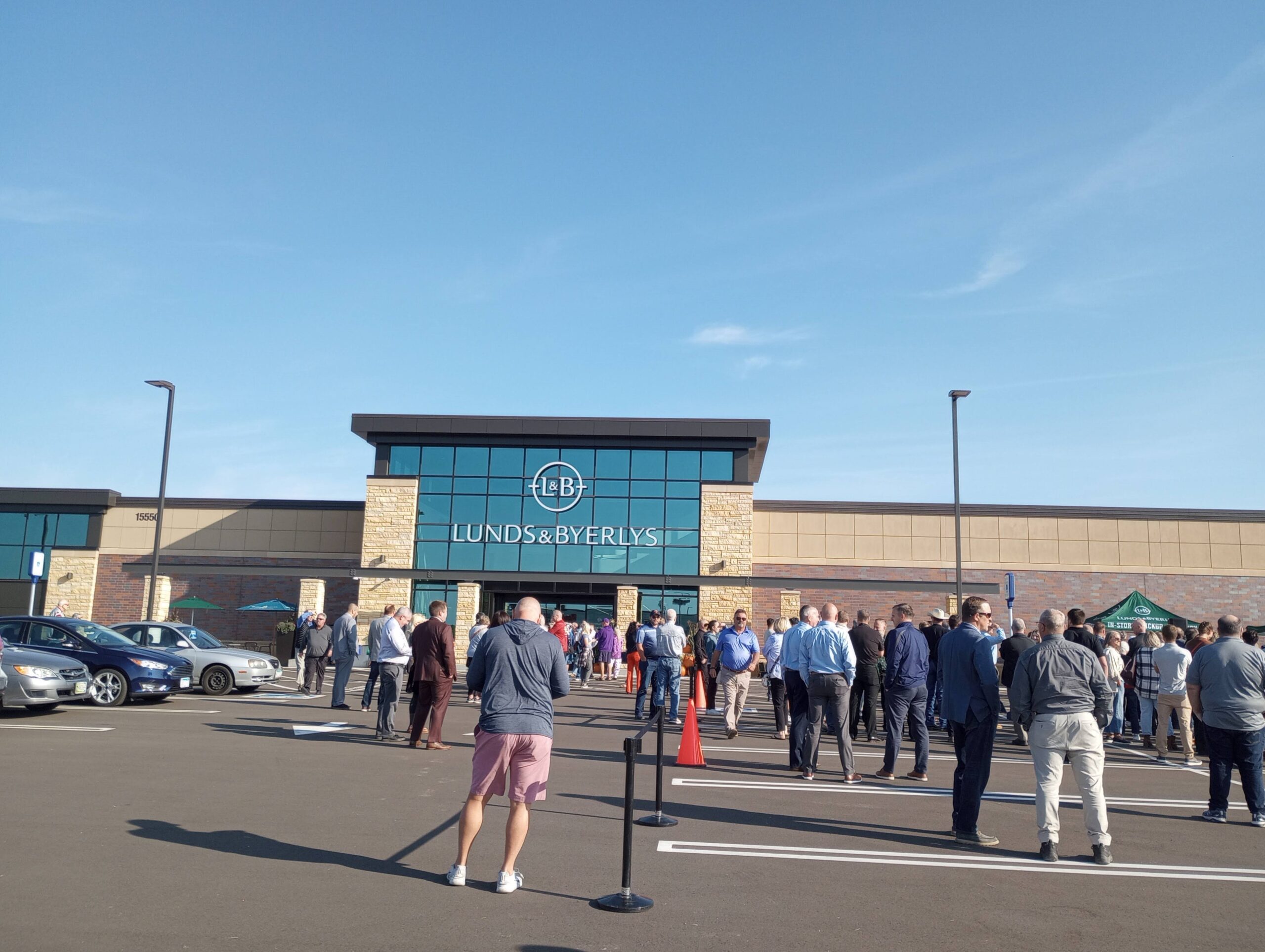 Lunds & Byerlys Apple Valley Grand Opening