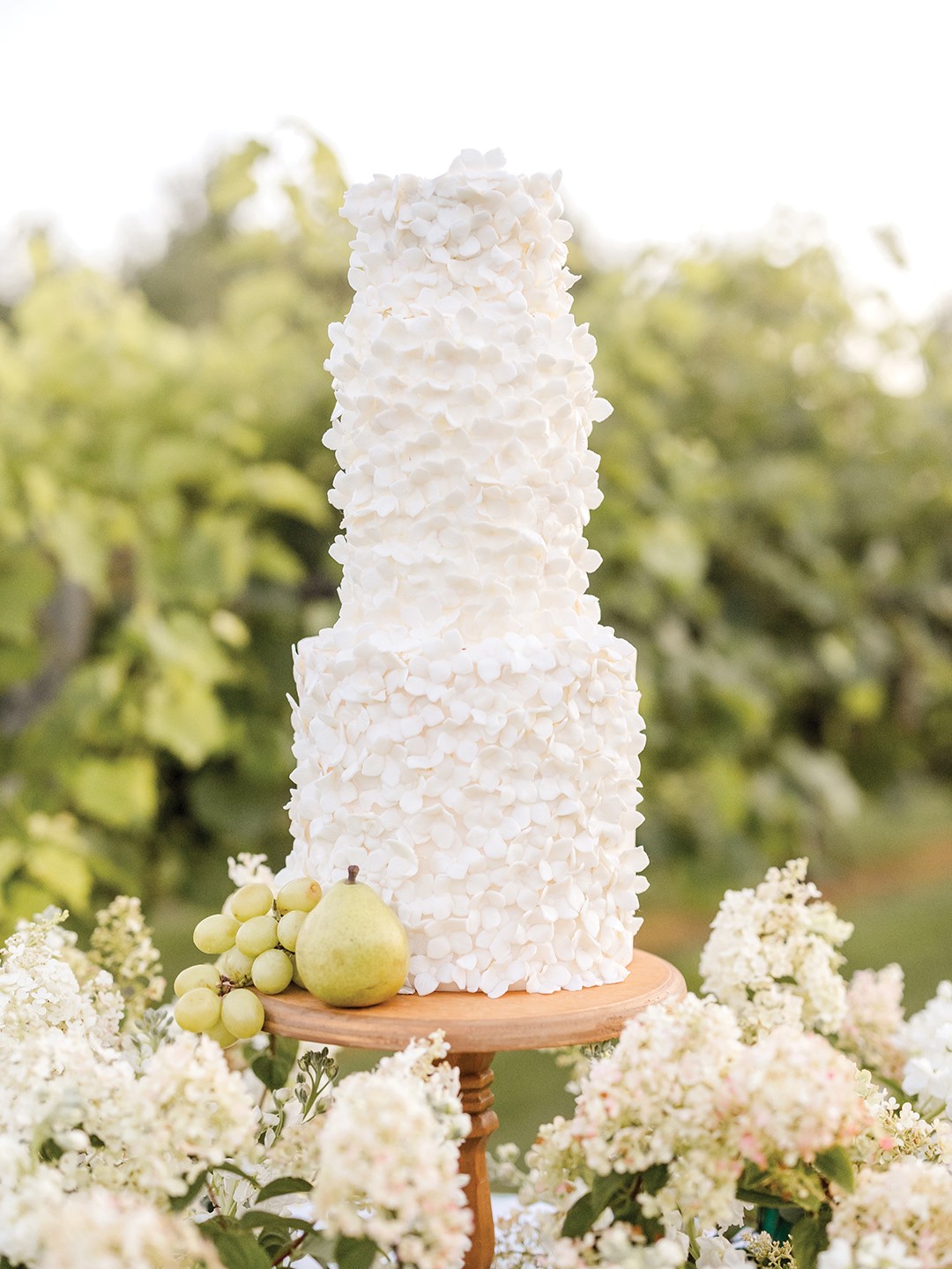 Hydrangea Textured Wedding Cake