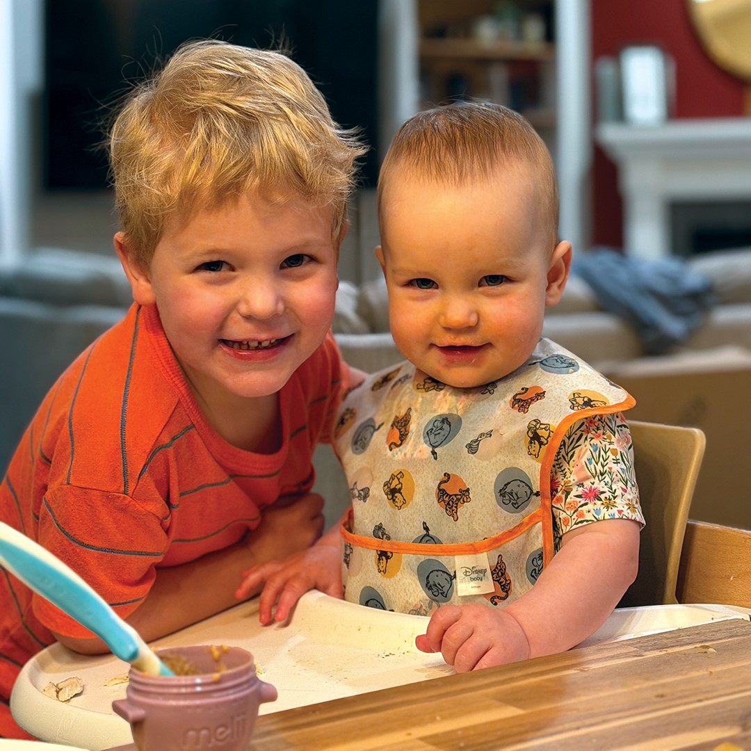Alice and her brother Arthur Hinrichs (age 4).